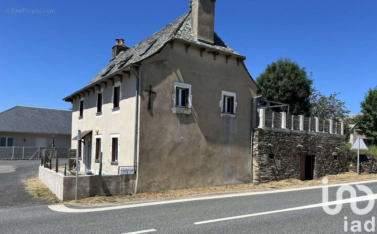 Photo 2 - Maison à MONTPEYROUX