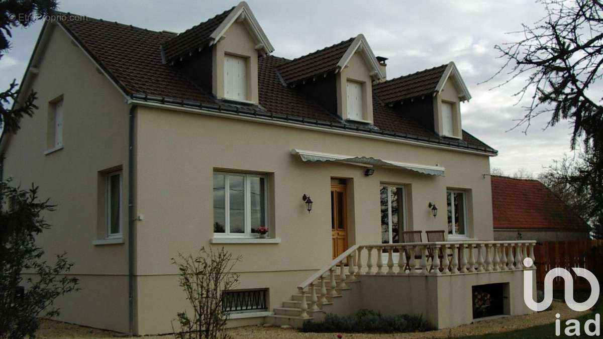 Photo 2 - Maison à LOCHE-SUR-INDROIS