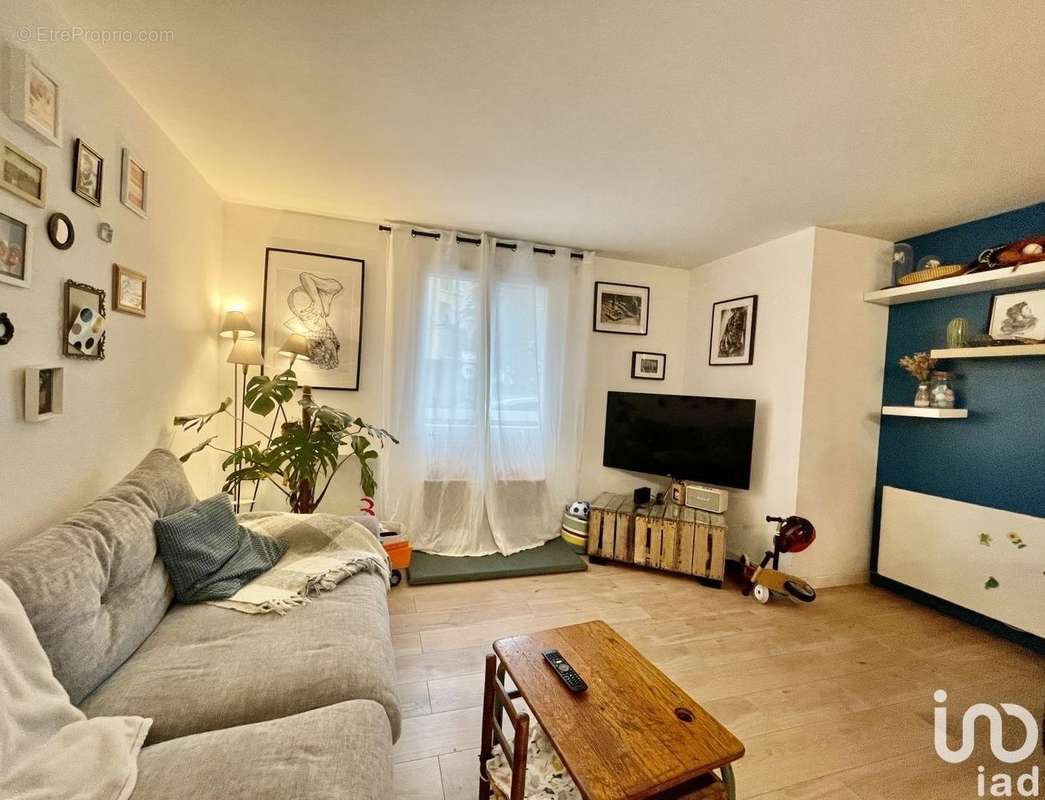 Photo 3 - Appartement à SAINT-GERMAIN-LES-ARPAJON