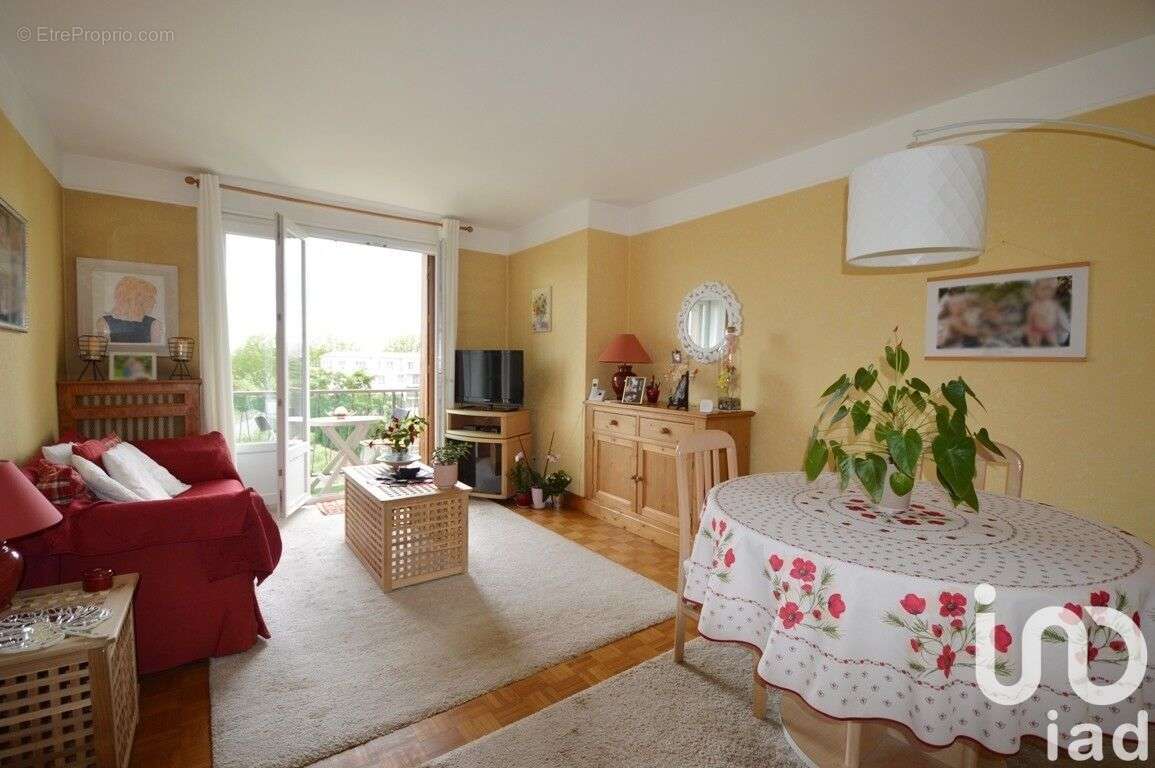 Photo 3 - Appartement à SAINT-MAUR-DES-FOSSES