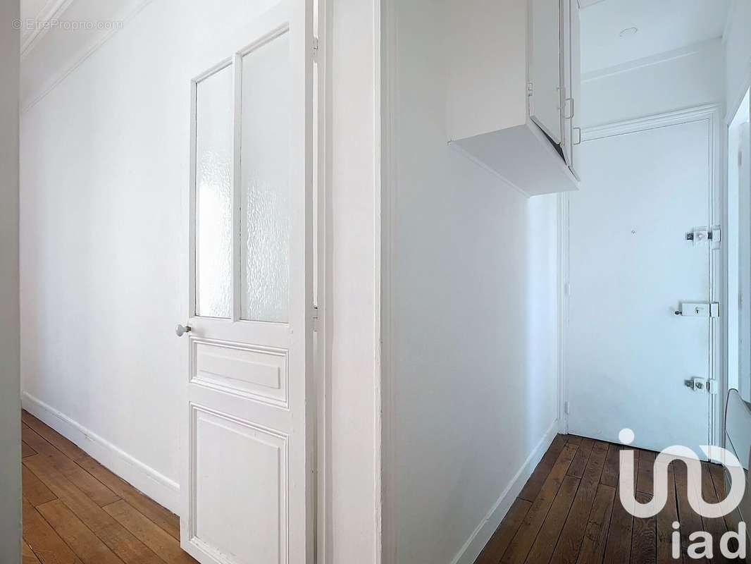 Photo 7 - Appartement à COURBEVOIE