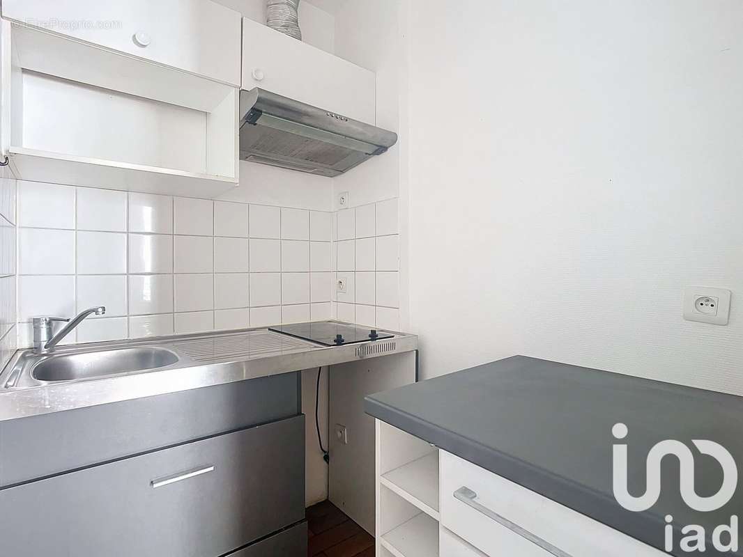 Photo 9 - Appartement à COURBEVOIE