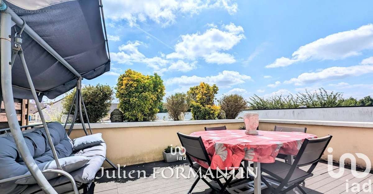 Photo 4 - Appartement à BAILLY-ROMAINVILLIERS