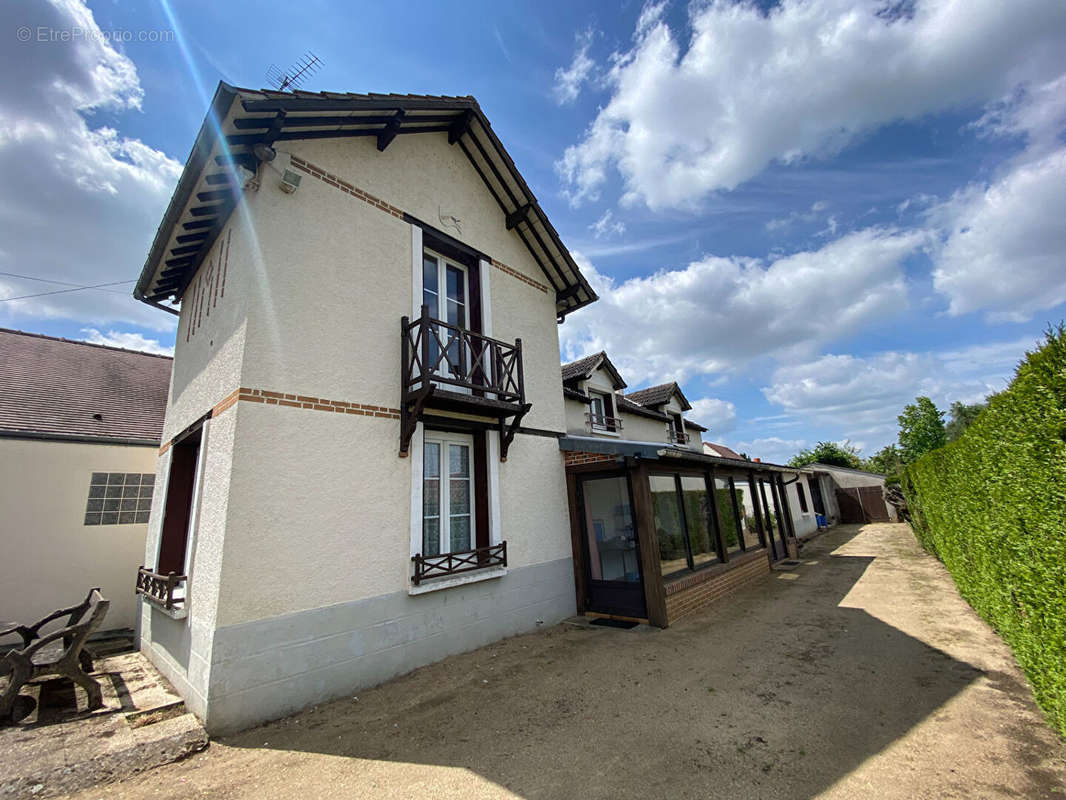 Maison à SAINT-HILAIRE-SAINT-MESMIN