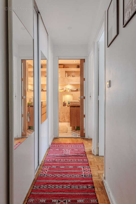 Appartement à PARIS-20E