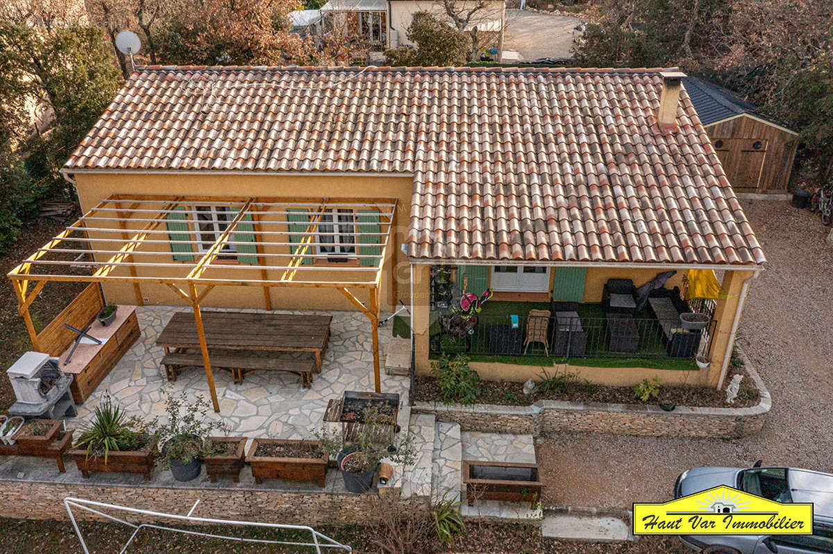 Maison à SAINT-JULIEN