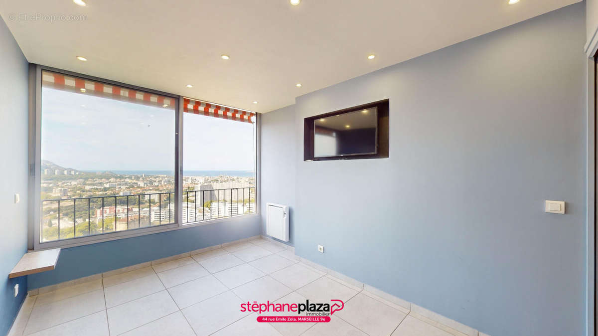 Appartement à MARSEILLE-9E