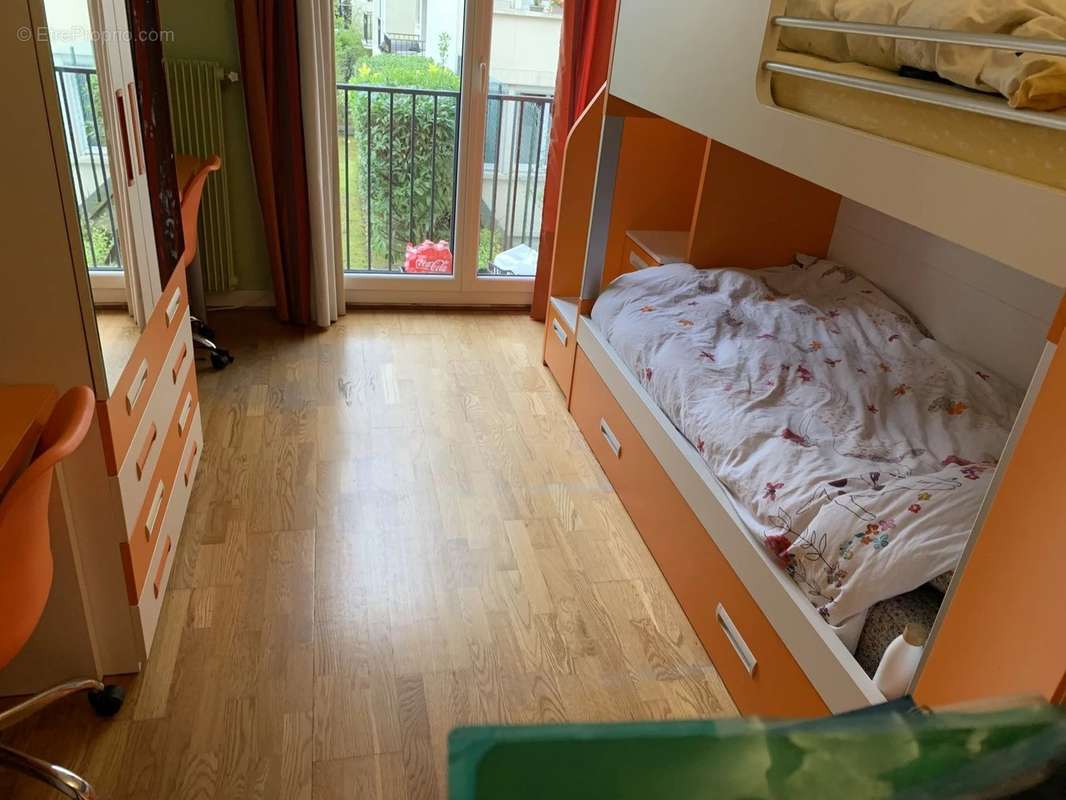 Appartement à NEUILLY-SUR-SEINE