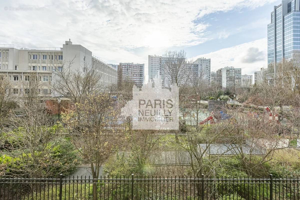 Appartement à LEVALLOIS-PERRET