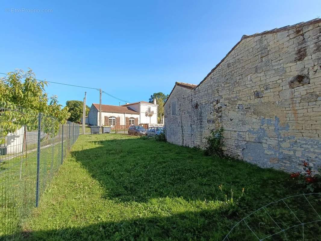 Maison à DOEUIL-SUR-LE-MIGNON