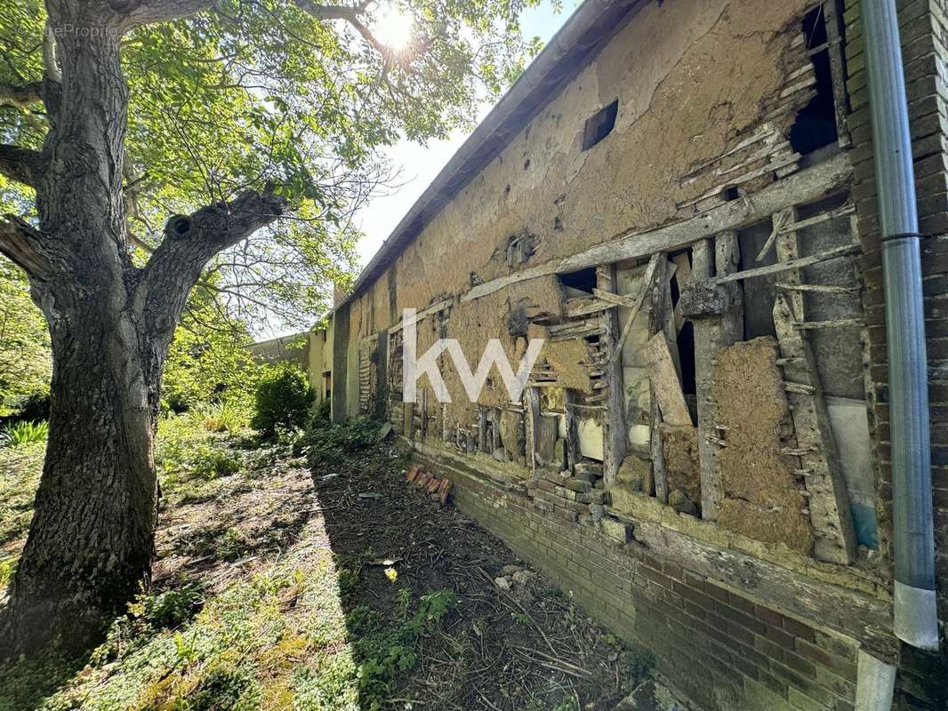 Maison à SAINT-QUENTIN-LA-MOTTE-CROIX-AU-BAILLY