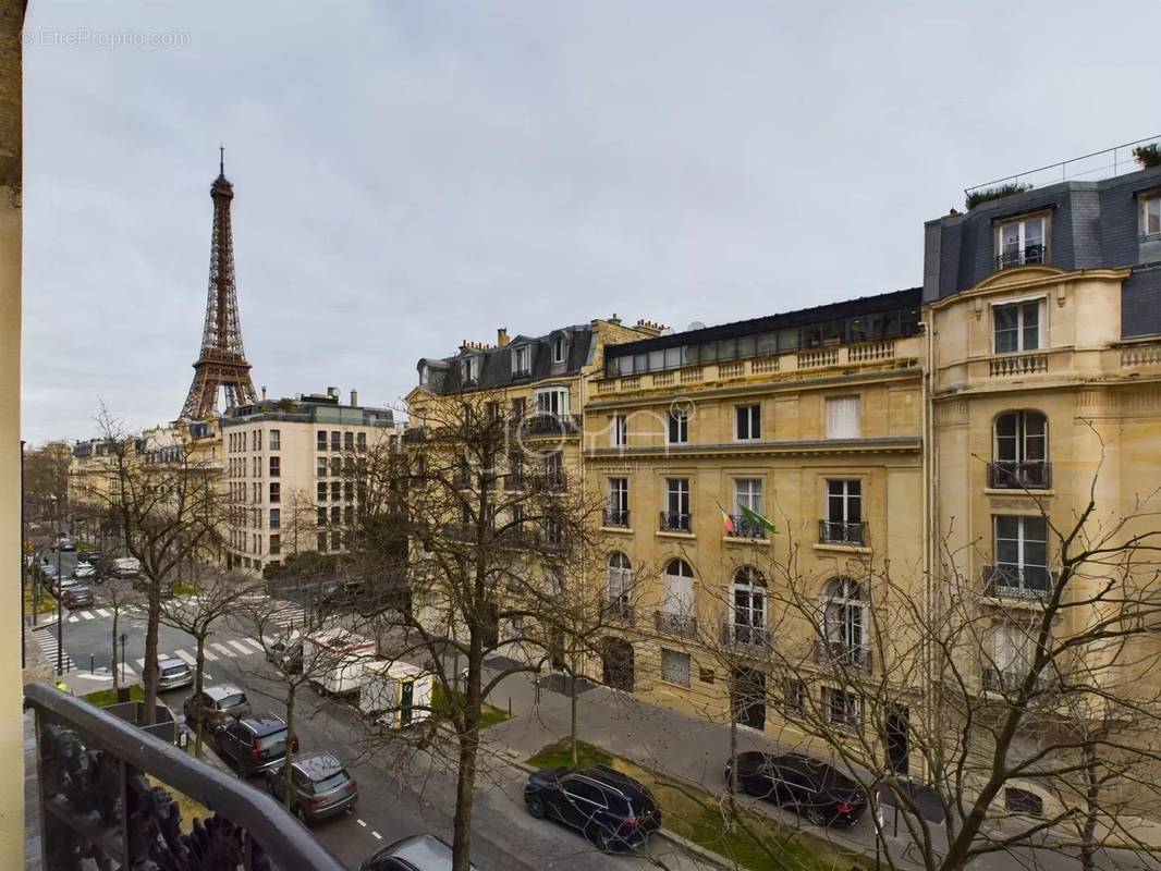 Appartement à PARIS-7E