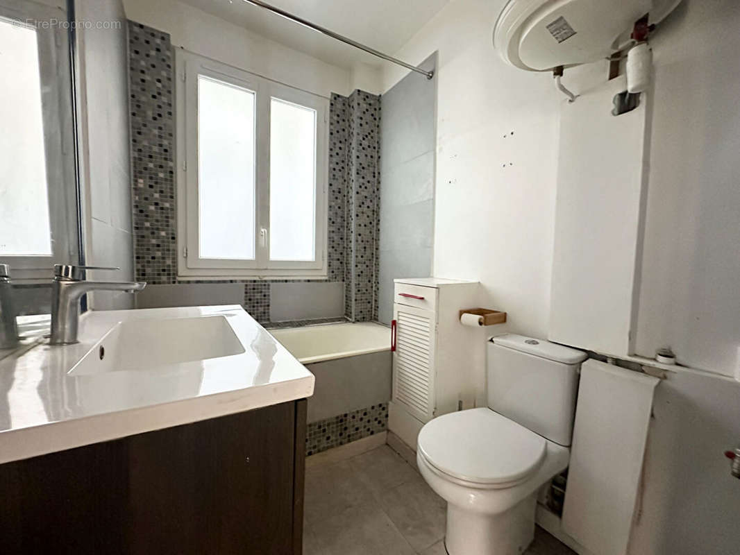 Appartement à PARIS-18E