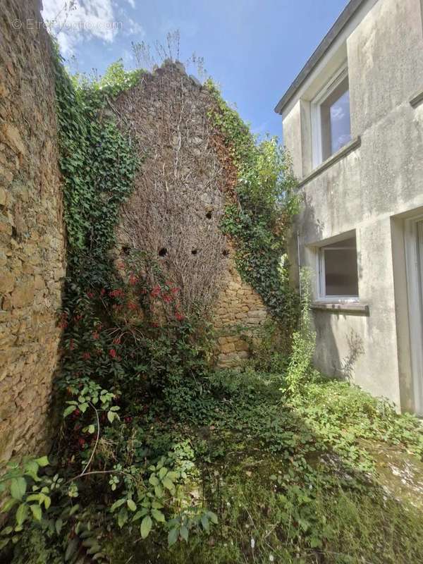 Maison à SAINT-PIERRE-EGLISE