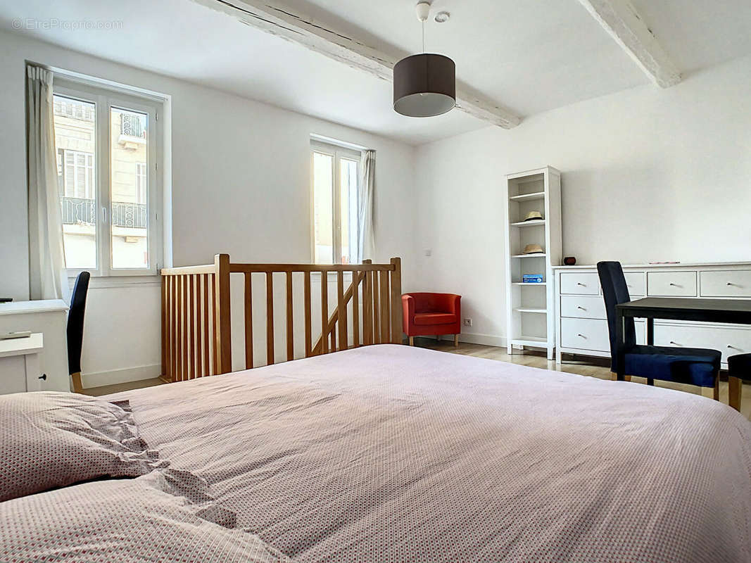 Appartement à MARSEILLE-6E