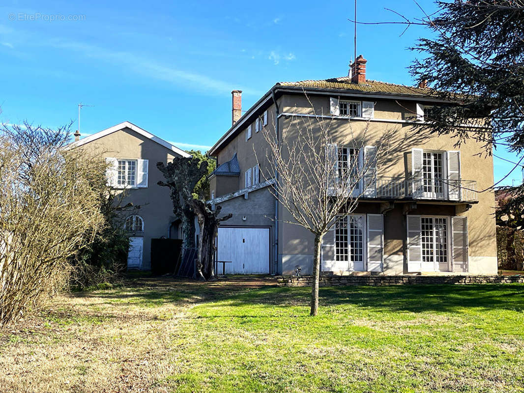 Maison à BELLEVILLE