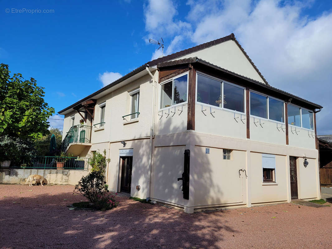 Maison à LOUCHY-MONTFAND