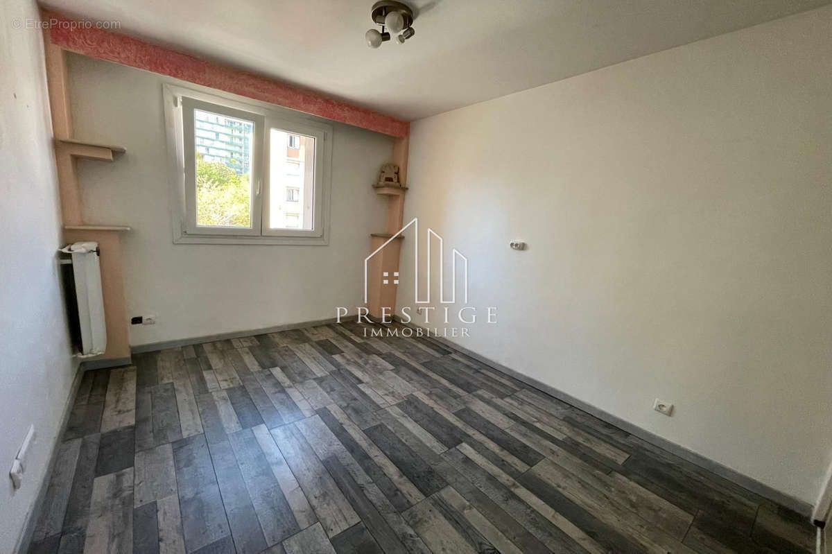 Appartement à MARSEILLE-13E