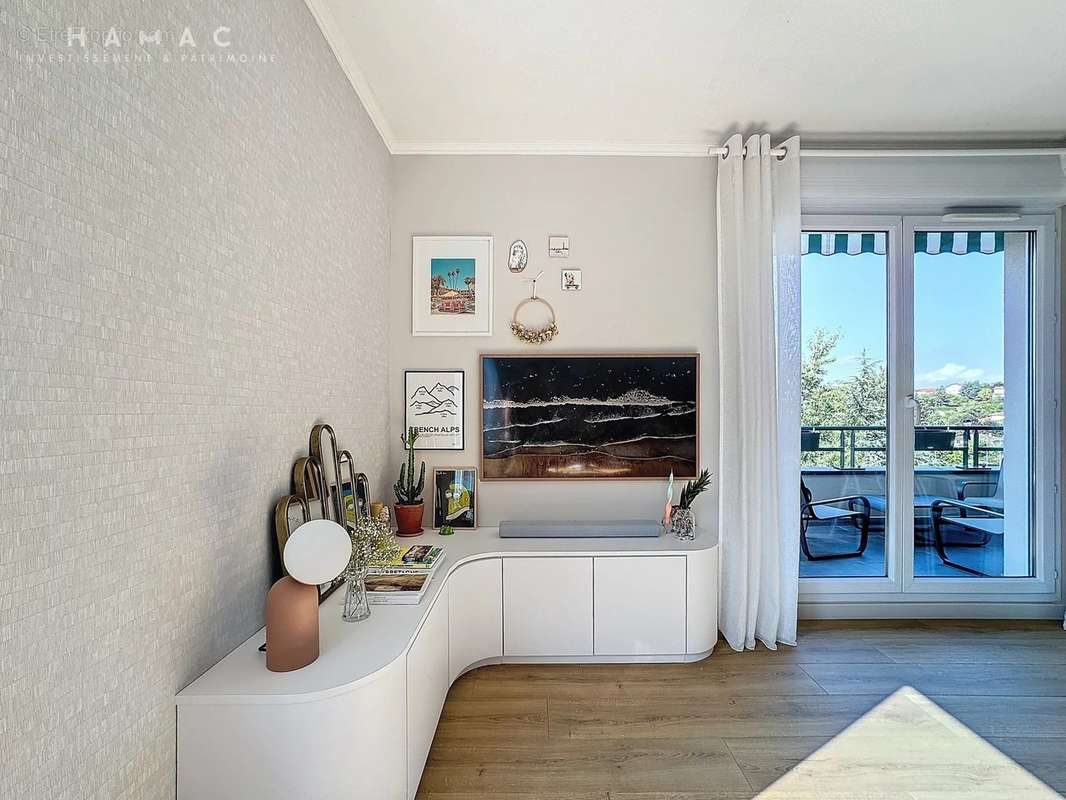 Appartement à SAINTE-FOY-LES-LYON