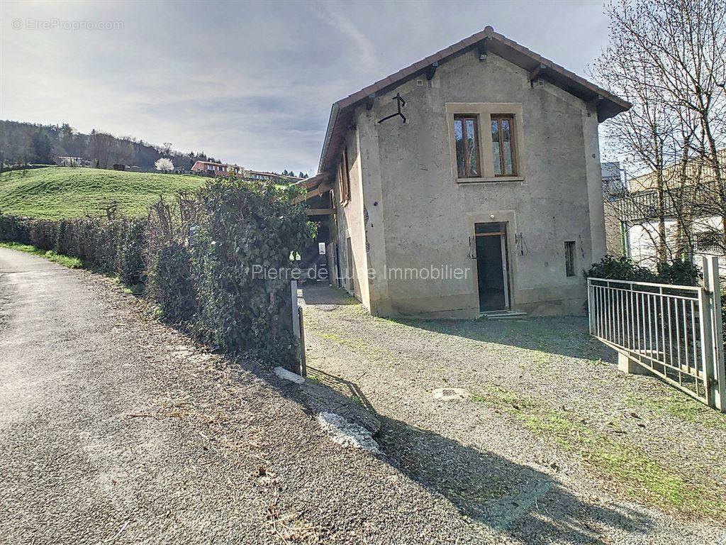 Maison à SAINT-CLEMENT-SUR-VALSONNE