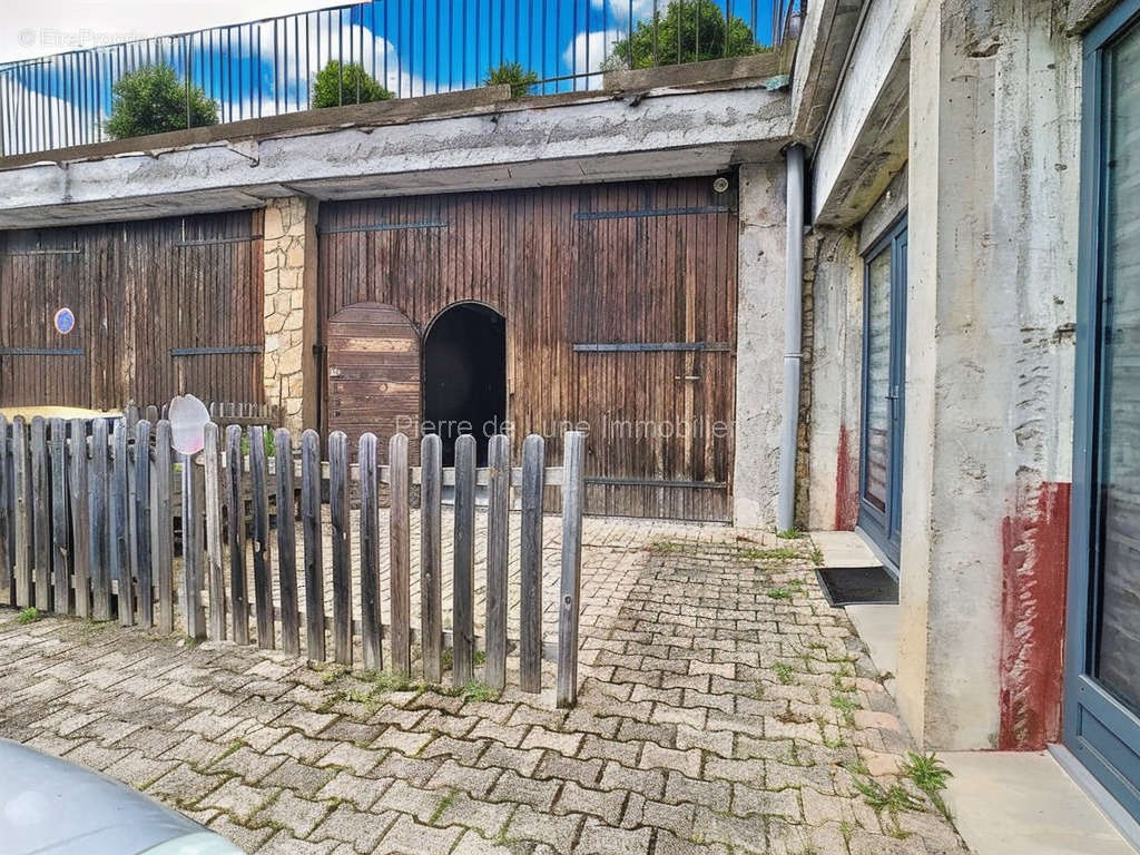 Appartement à LE BOIS-D&#039;OINGT