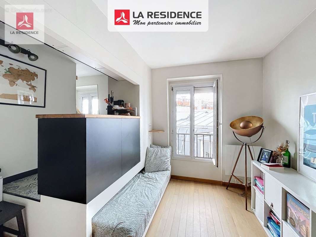 Appartement à PARIS-17E