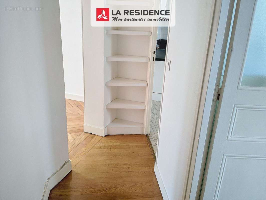 Appartement à PARIS-17E