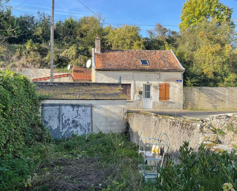 Maison à OULCHY-LE-CHATEAU