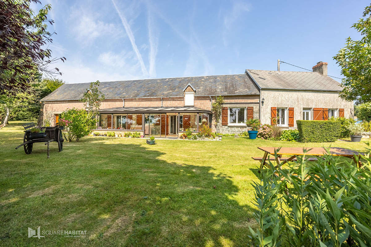 Maison à LE BENY-BOCAGE