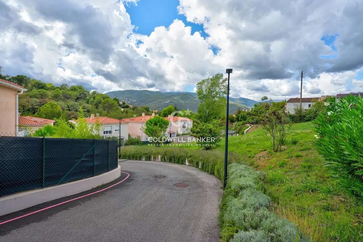 Maison à MOUGINS