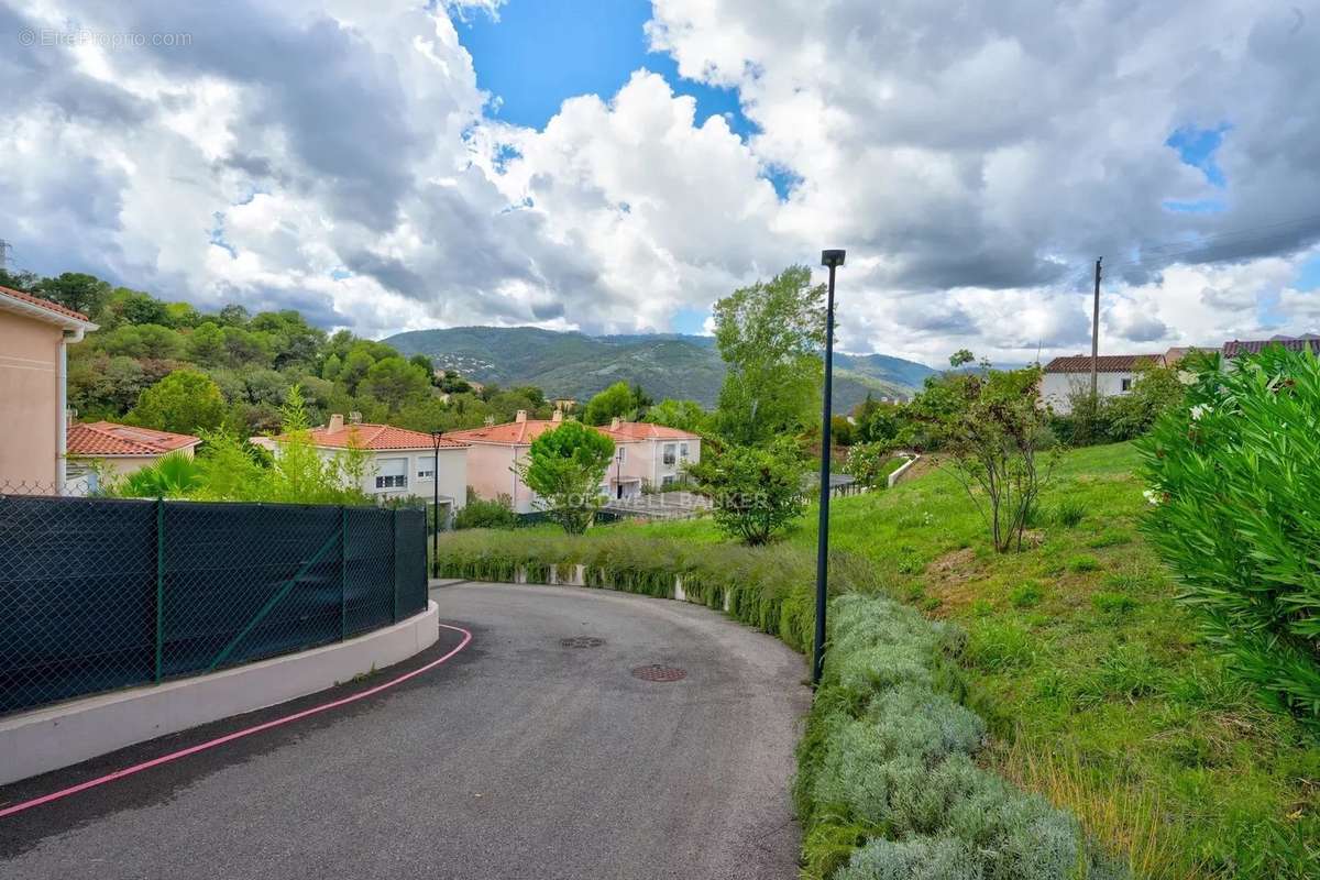 Maison à MOUGINS