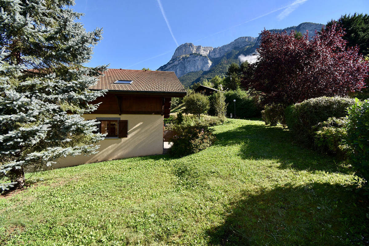 Appartement à LE PETIT-BORNAND-LES-GLIERES