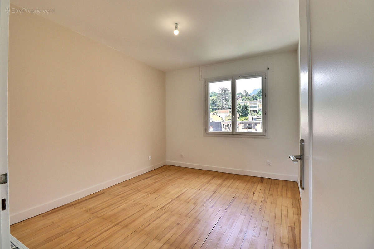 Appartement à AIX-LES-BAINS