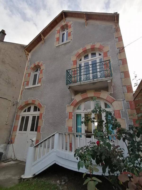 Maison à LA SOUTERRAINE