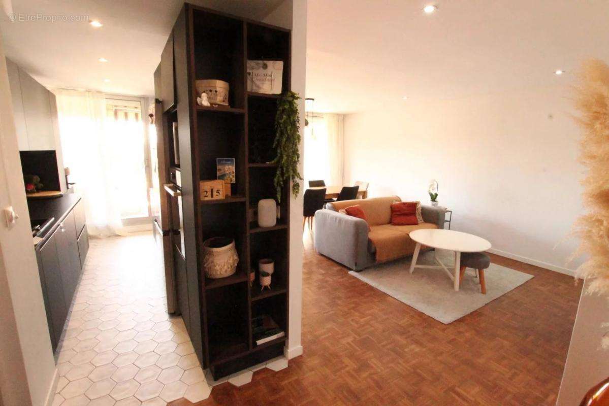 Appartement à MARSEILLE-12E