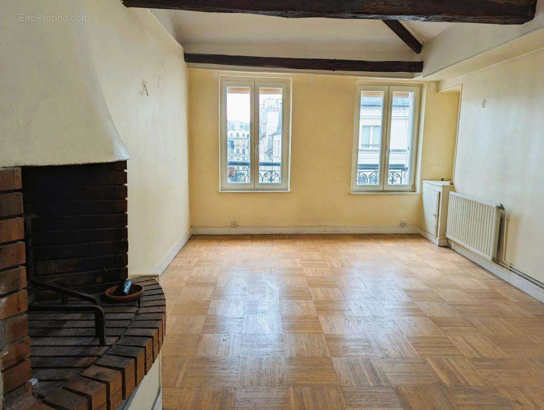 Appartement à PARIS-2E