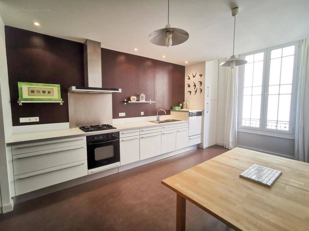 Appartement à SAINT-ETIENNE