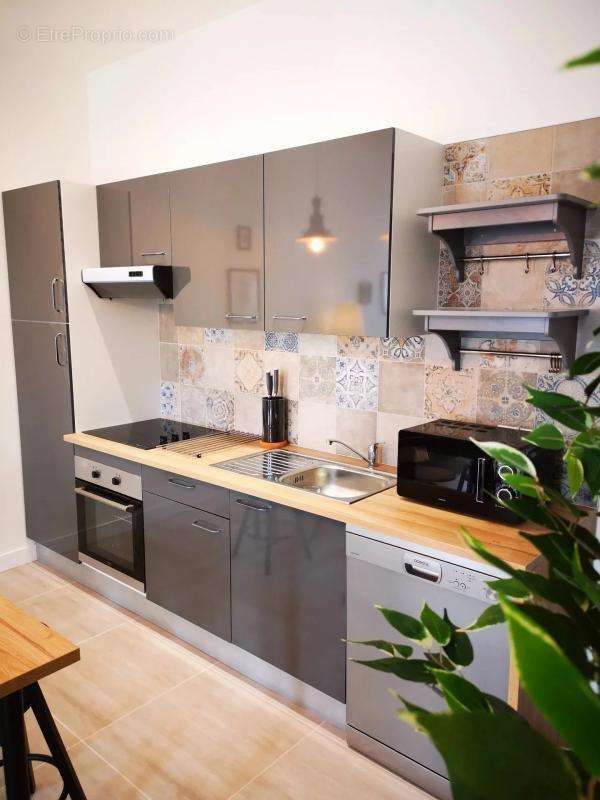 Appartement à MARSEILLE-3E