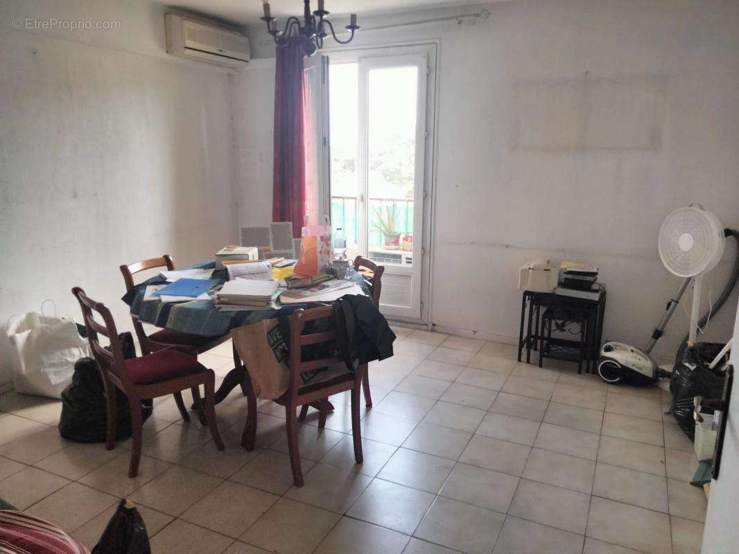 Appartement à VALLAURIS