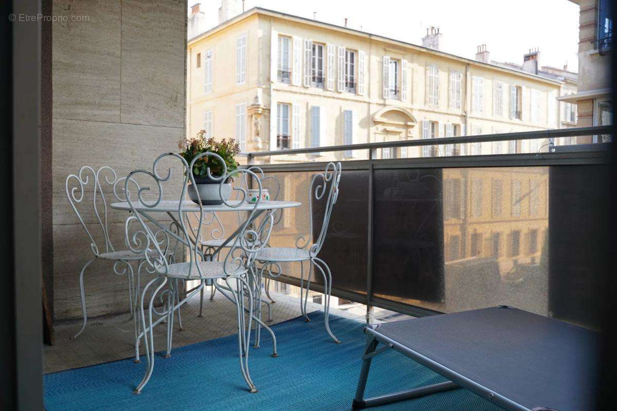 Appartement à MARSEILLE-8E