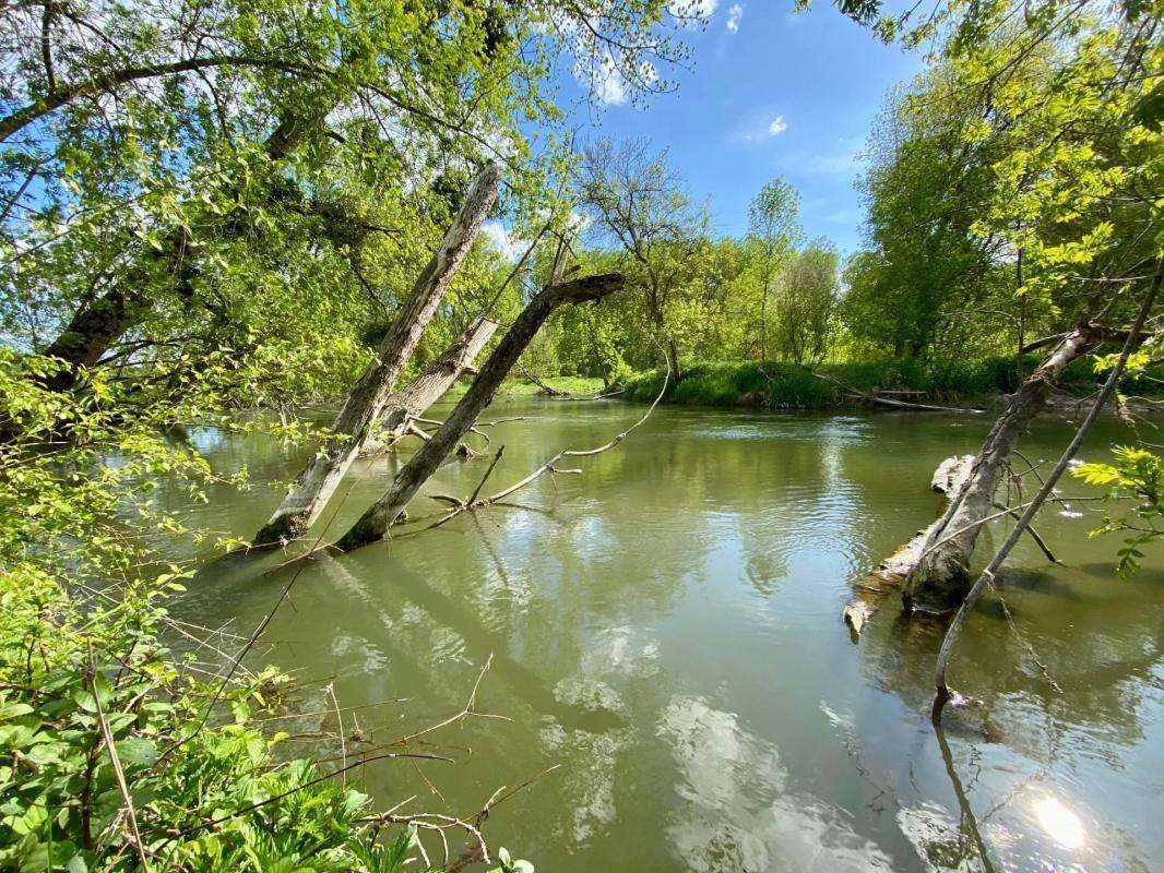 Terrain à SAINT-JEAN-SAINT-GERMAIN