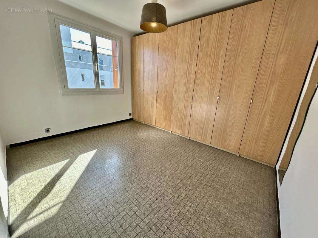 Appartement à MARSEILLE-12E