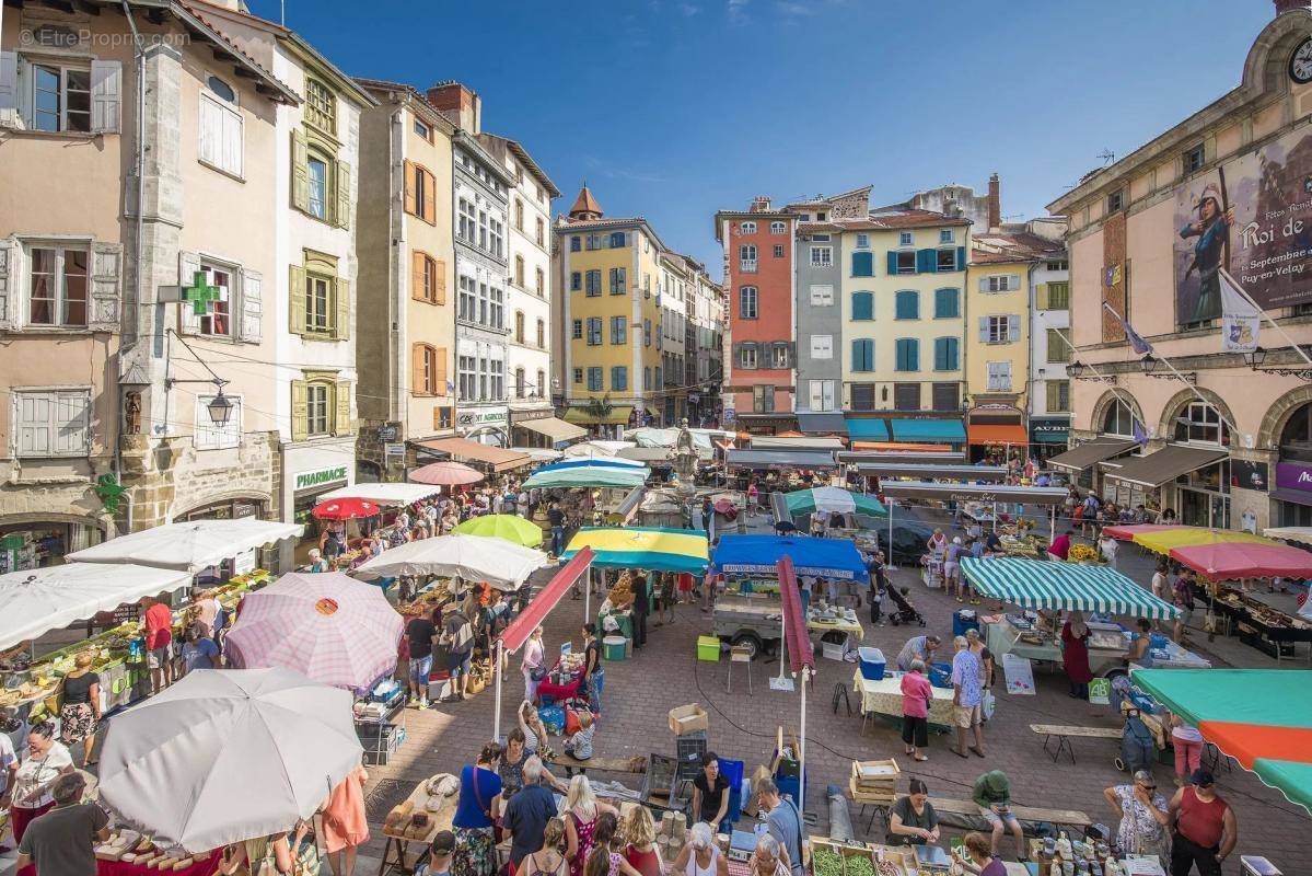 Appartement à LE PUY-EN-VELAY