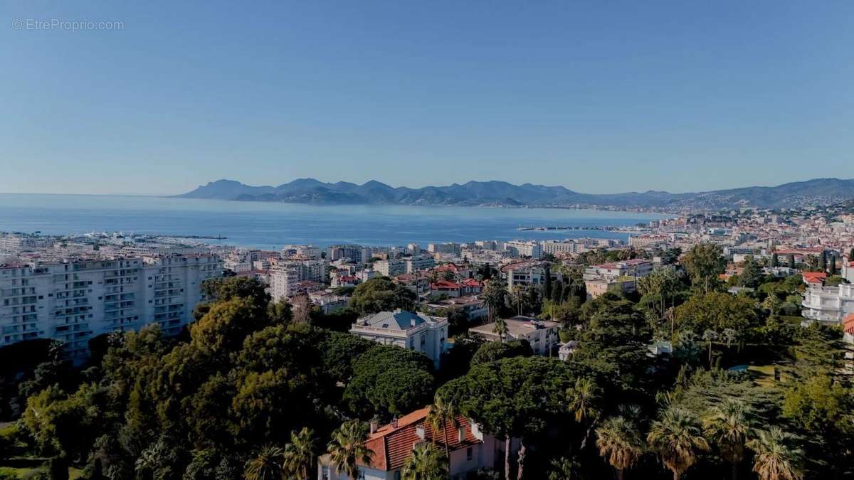 Appartement à CANNES