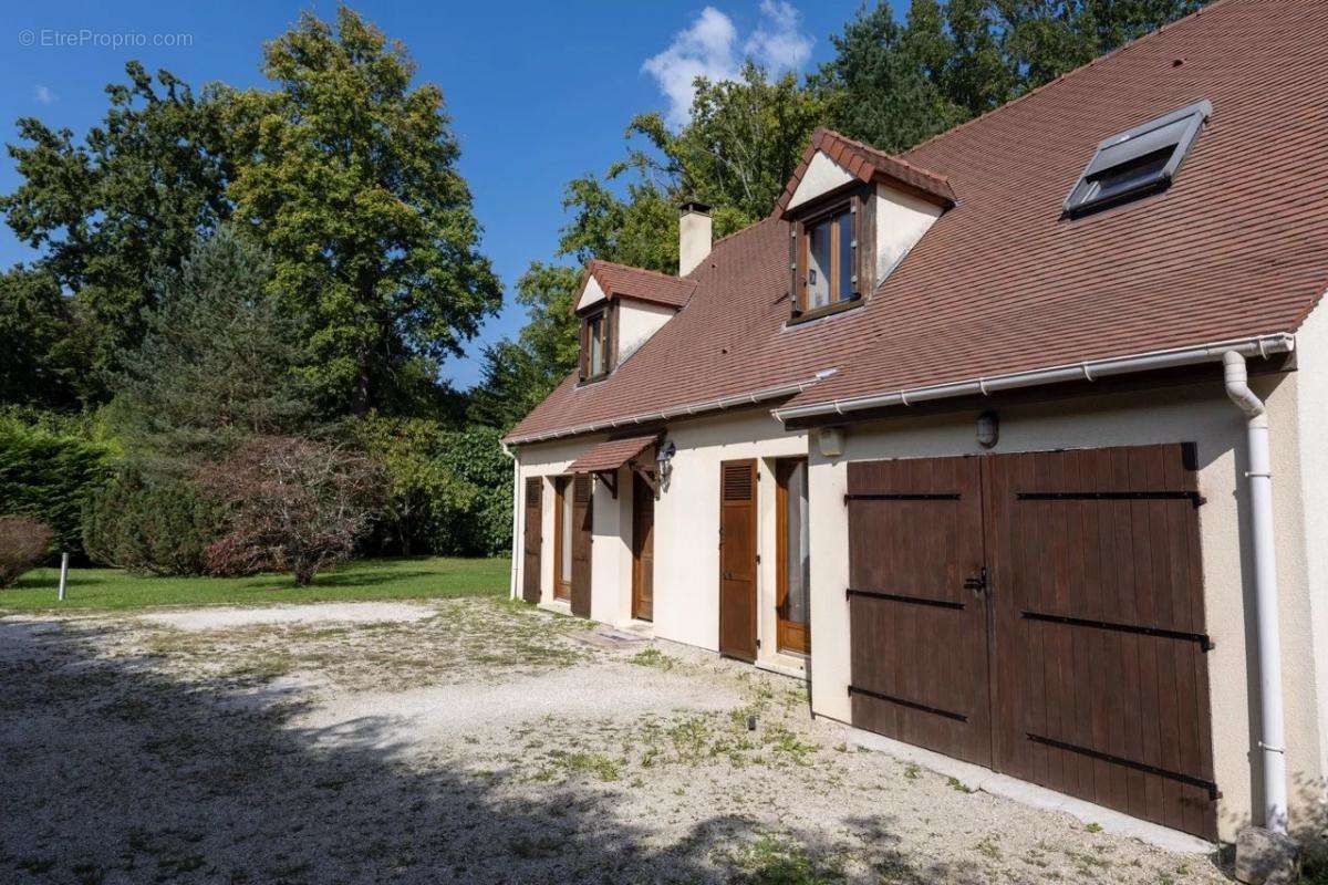 Maison à NOISY-SUR-ECOLE