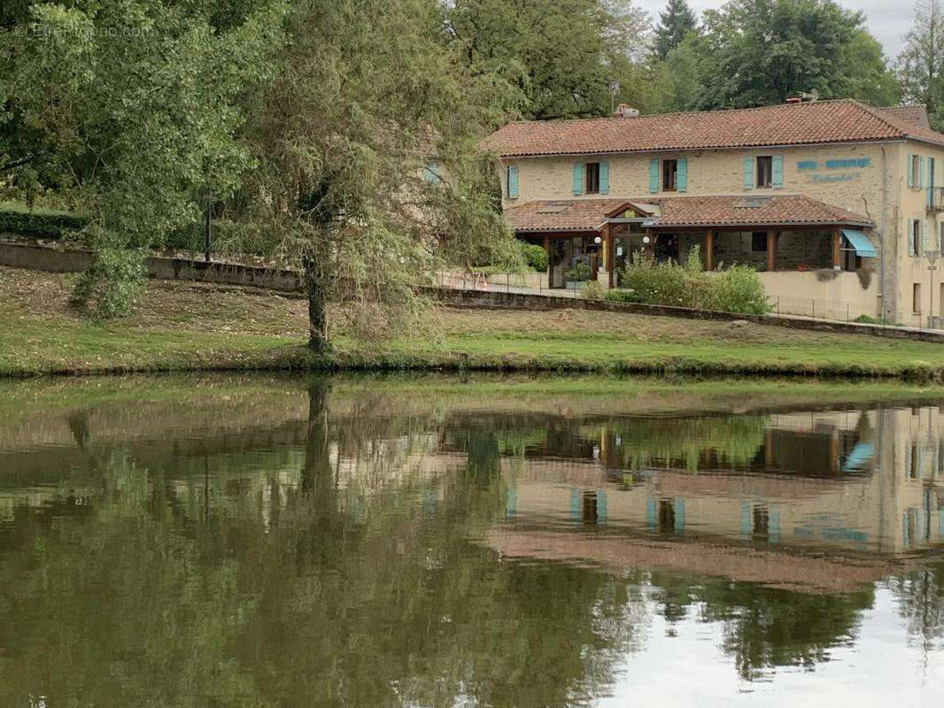 Maison à GORSES