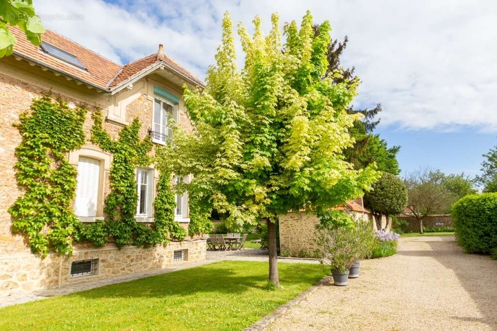 Maison à TOURNAN-EN-BRIE