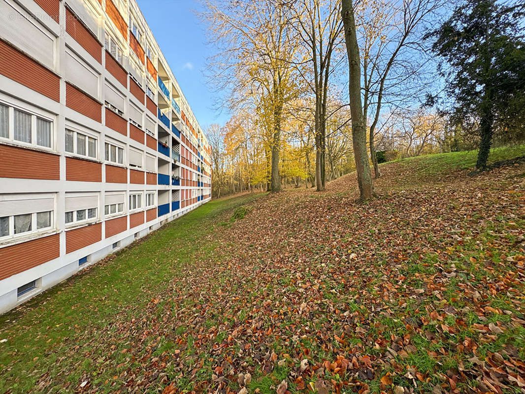 Appartement à AUBERGENVILLE