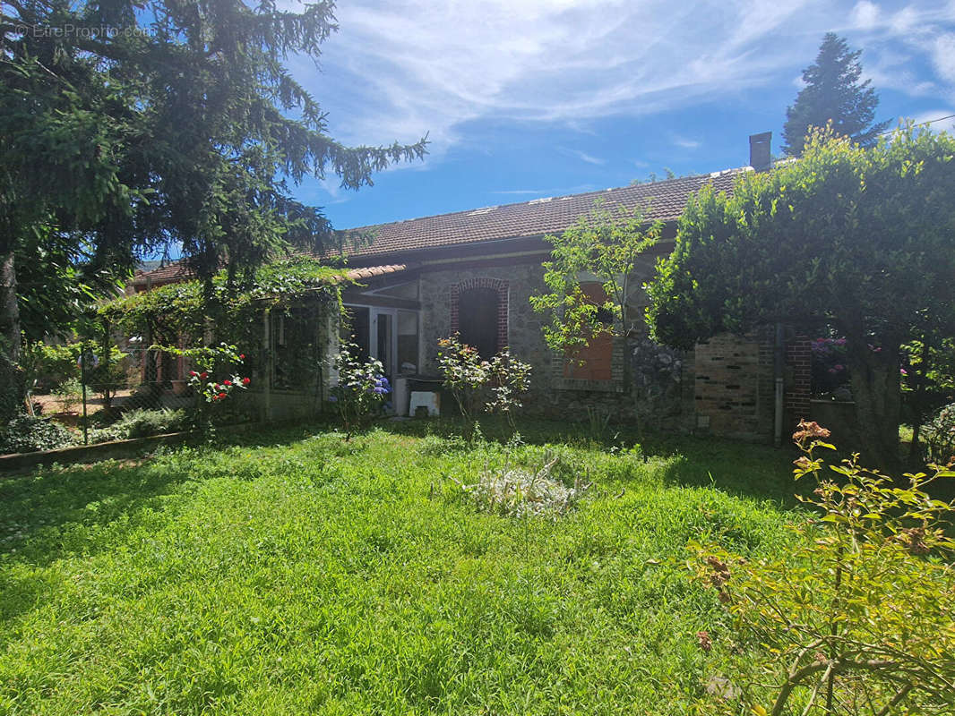 Maison à SAINT-FLORENT-SUR-AUZONNET