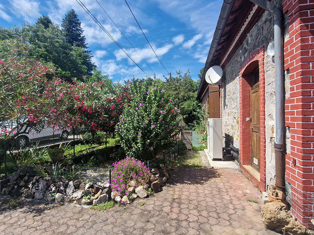 Maison à SAINT-FLORENT-SUR-AUZONNET